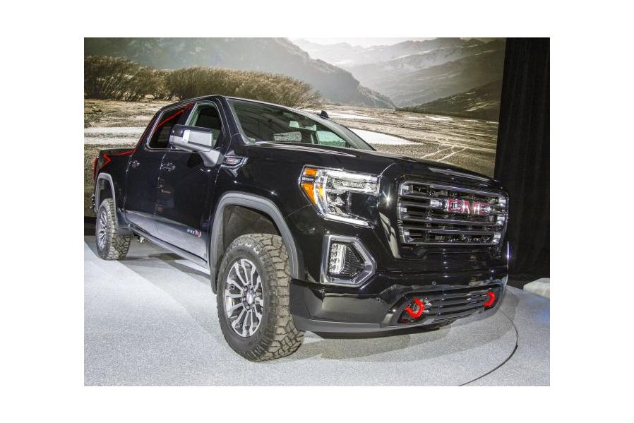 First Look: 2019 GMC Sierra 1500 AT4