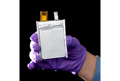 GM's New Lithium-Metal Batteries Could Yield 600-Mile Range