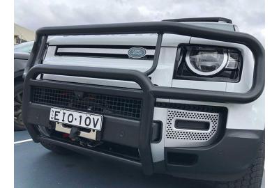 Hardcore Land Rover Defender Comes To Life