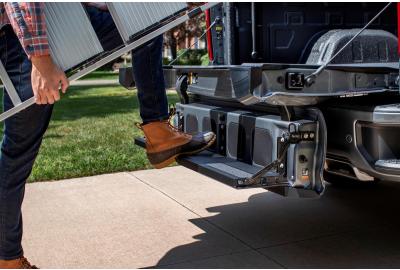 2021 Chevy Silverado's Awesome Multi-Flex Tailgate Coming Soon