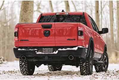 New Ford F-150 Tailgate Combines The Best Of Ram And Chevy
