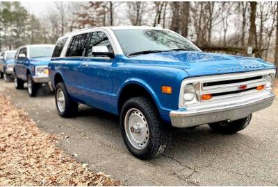 Two-Door GMC Sierra Coming With Removable Hardtop