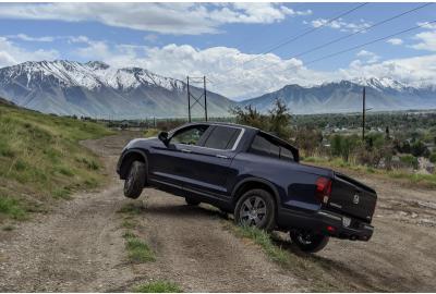 Updated 2020 Honda Ridgeline Goes Off-Roading