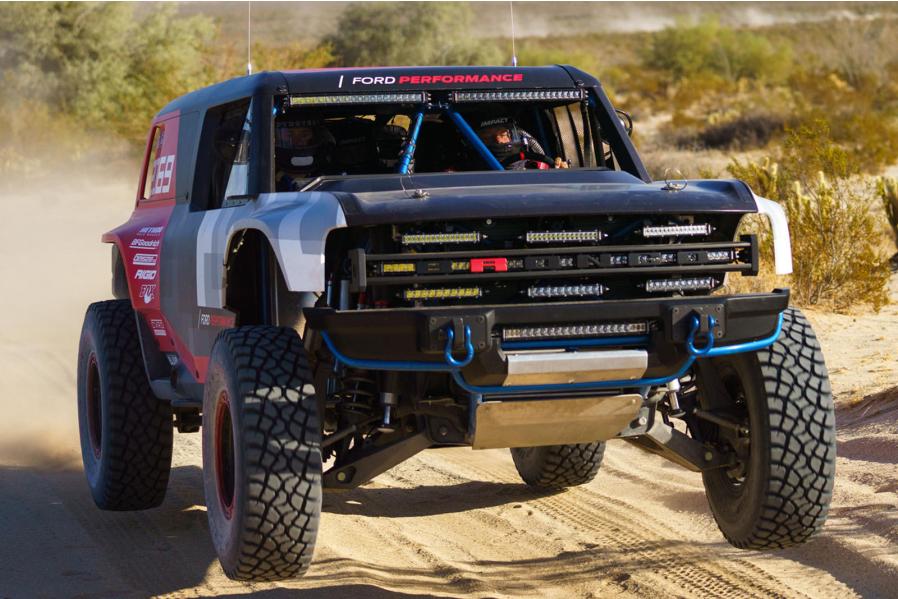 Confirmed! Ford Bronco Is Getting A Manual