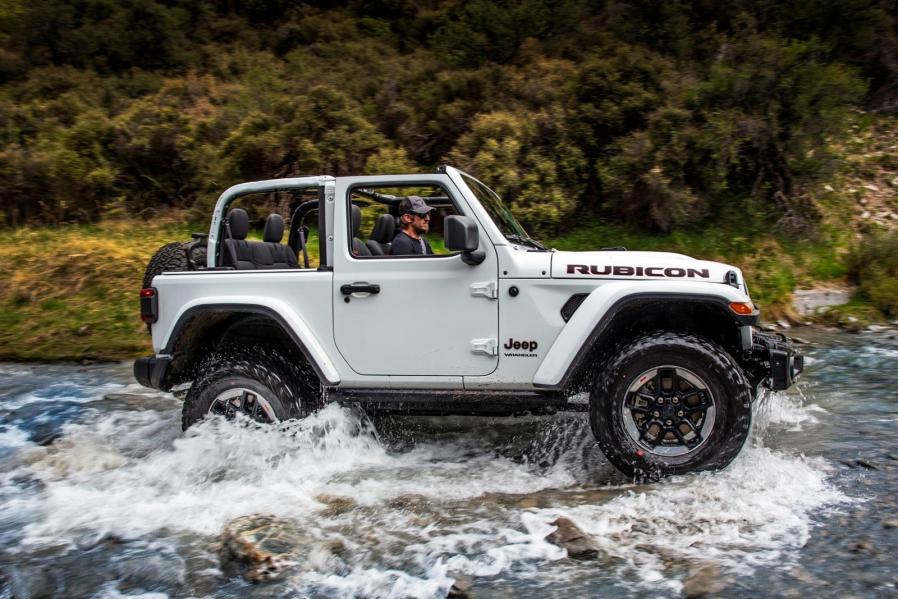 Jeep Is Laughing At Ford's Bronco Tire Problem