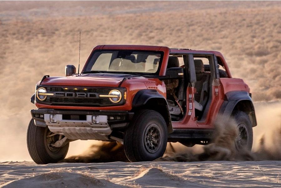 The Bronco Raptor Is Too Big For Ford's Production Line