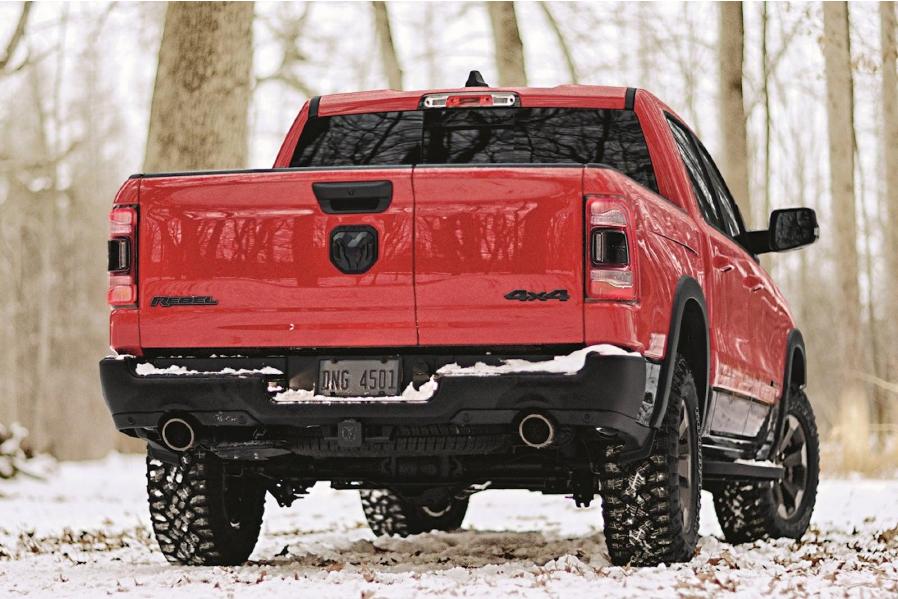 New Ford F-150 Tailgate Combines The Best Of Ram And Chevy