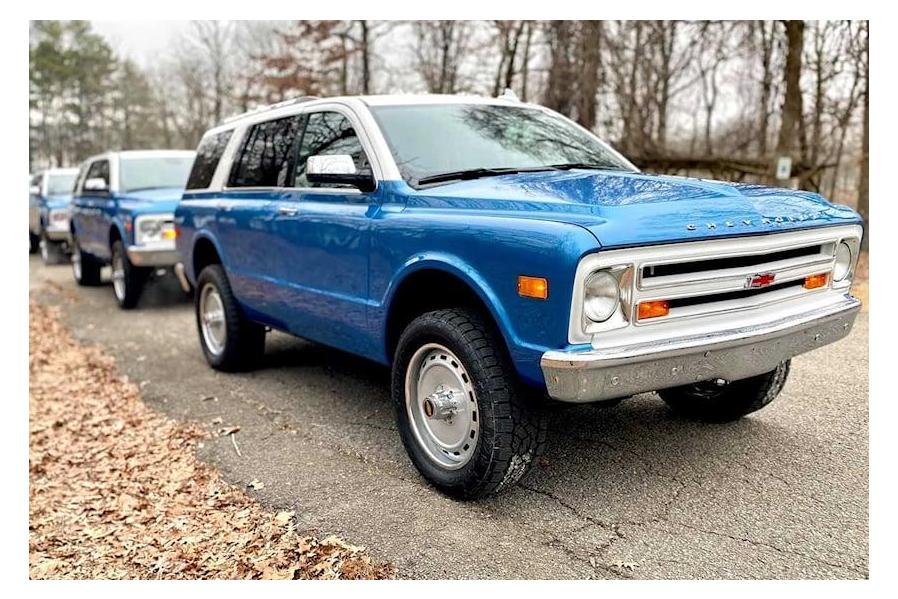 Two-Door GMC Sierra Coming With Removable Hardtop