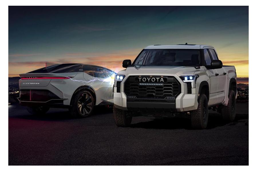 Future Toyotas Will Wirelessly Recharge Each Other On The Move