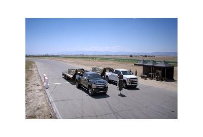 2018 Chevrolet Silverado HD vs. 2018 Ford F-150 Super Duty Drag Race Is Cringy