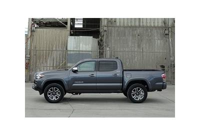 2018 Toyota Tacoma review update: the right place at the right time