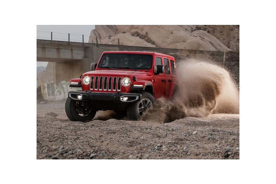 The 2018 Jeep Wrangler JL’s Turbo-Four Will Reportedly be a $1,000 Option 