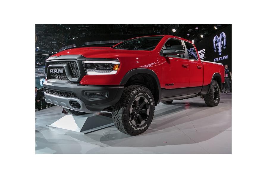 Pickup truck makers increasingly adding luxury features, amenities