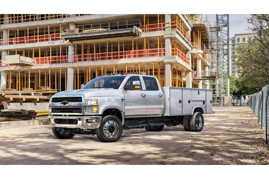 Chevy Debuts Gigantic Silverados At The Work Truck Show