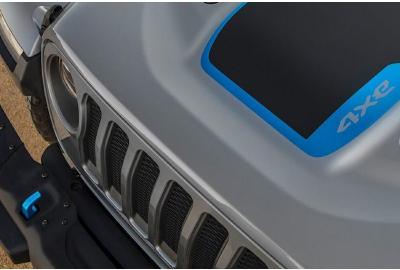 Women Love The Jeep Wrangler 4xe