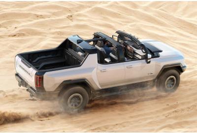 The GMC Hummer Comes With A Crazy Cool Audio System