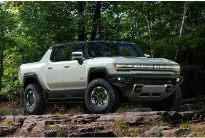 GMC Hummer's Off-Road Package Sounds Incredible