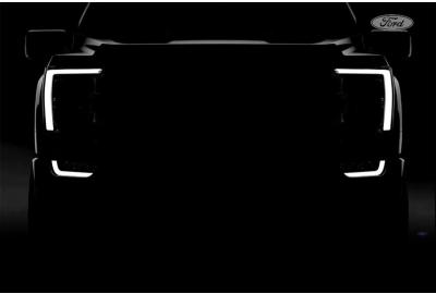  Ford F-150 e-Raptor Will Be An Electrified Dune Slayer