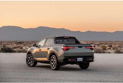 Honda Ridgeline Vs. Hyundai Santa Cruz: Baby Truck Battle