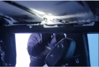 Ford Bronco Soft Top Fails In A Snow Storm