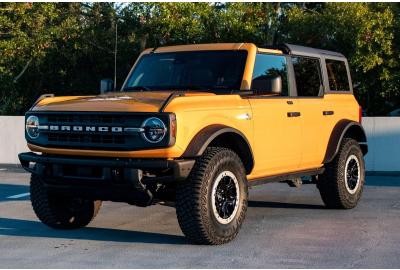 Ford Reassures Nervous Bronco Customers About Roof Issues