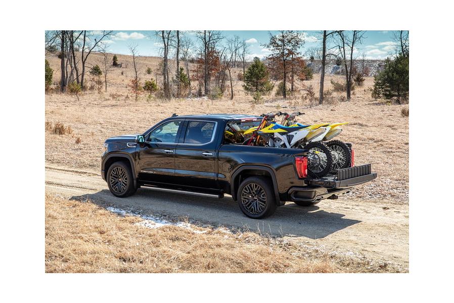 How GMC built a carbon-fiber truck bed that laughs at cinder blocks