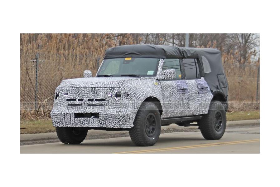 New 2021 Ford Bronco Photos Show Off-Road Kit
