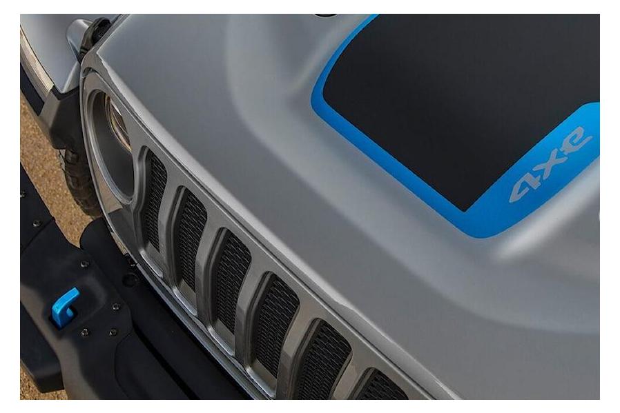 Women Love The Jeep Wrangler 4xe