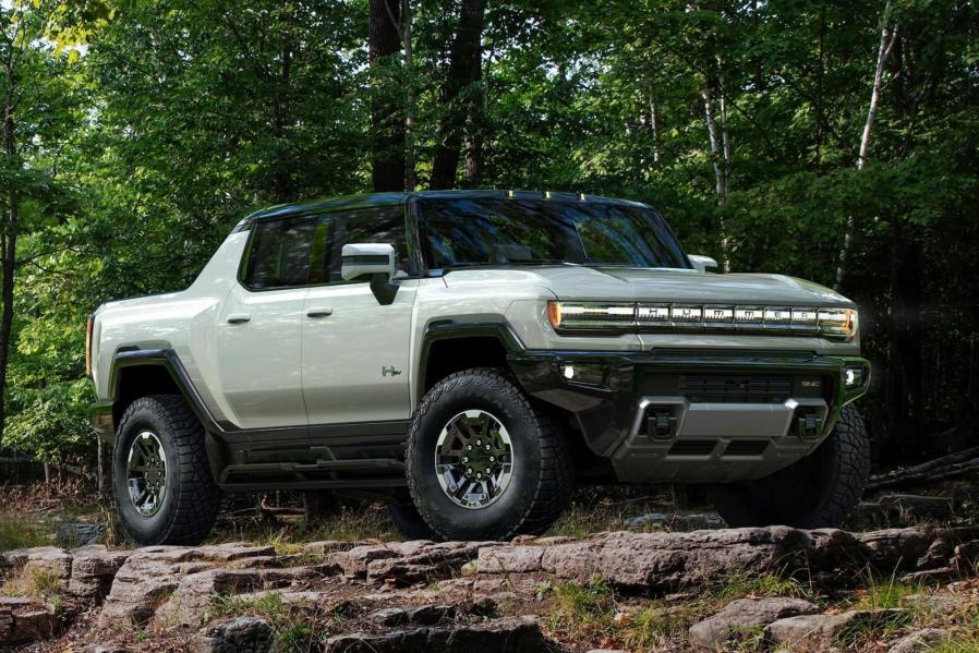 GMC Hummer's Off-Road Package Sounds Incredible