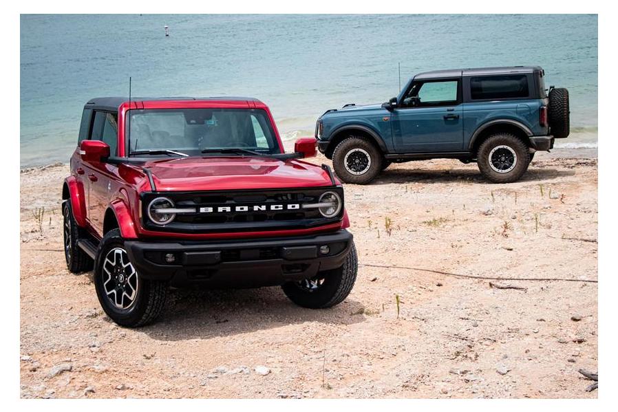 Insane Bronco Demand Forces Ford To Make A Tough Choice