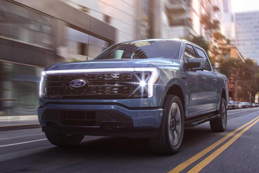 Ford F-150 Lightning Proves America Is Ready For EV Trucks