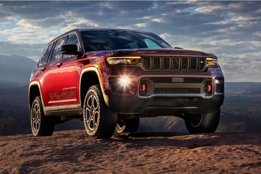 Jeep Scores Epic Own Goal, Leaks New Grand Cherokee Pricing