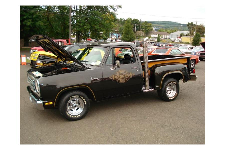 The 13 Most Powerful Pickup Trucks From The ‘70s