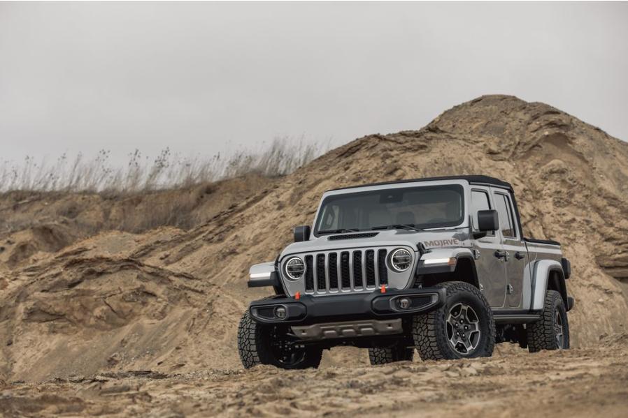 2020 Jeep Gladiator Mojave Leads Jeep to a New Sandbox