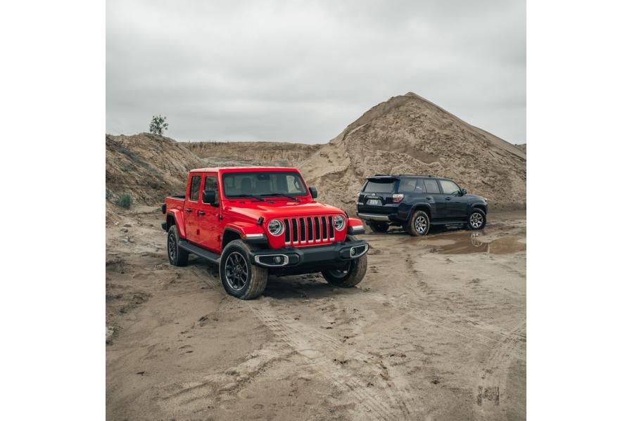 2020 Jeep Gladiator vs. 2019 Toyota 4Runner: Which Is the Better Bug-Out Vehicle?