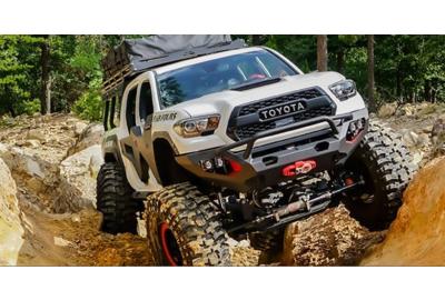 Stuck Off-Road? Avoid The Deadly Mistake of Spinning Wheels!