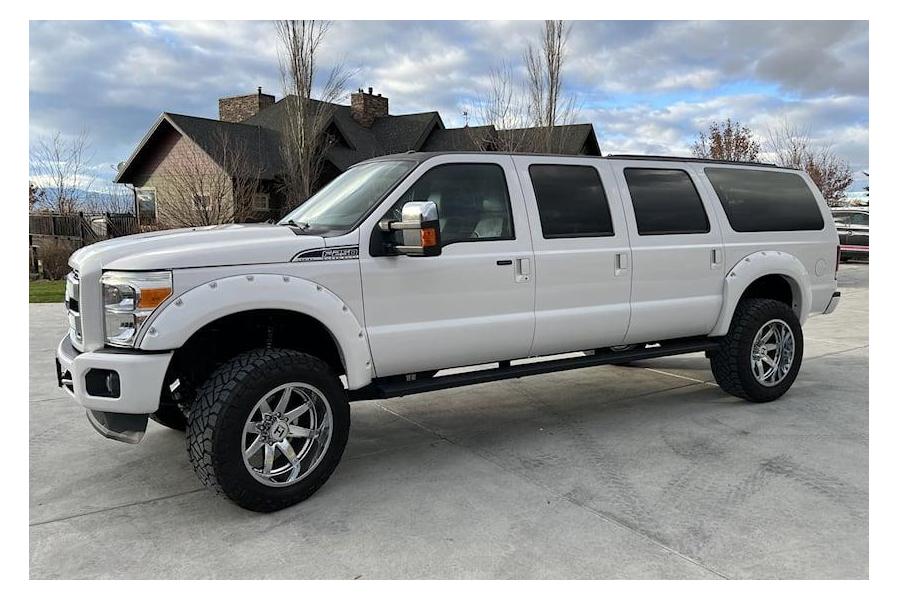 This Ford F-250 Super Duty Has Space For 11 And It's Ready To Party