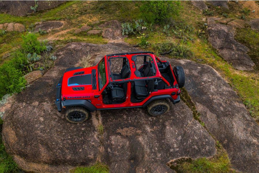 Jeep Wrangler 4xe Tackling Rebelle Rally Like A Boss