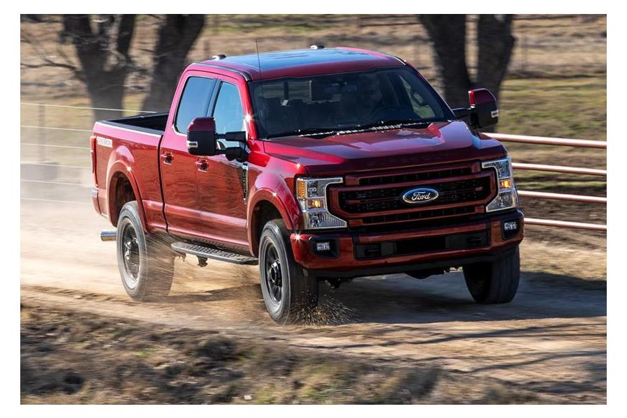 2022 Ford Super Duty Smashes Chevrolet's Towing Claims