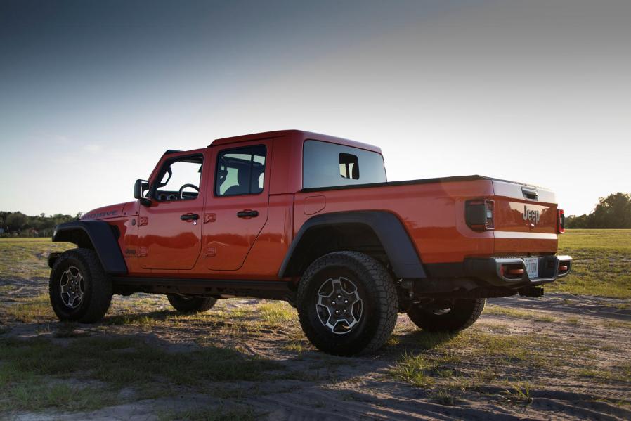 6 Must-See Features Of The Jeep Gladiator Mojave