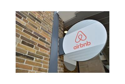 Need shelter from Hurricane Florence? Airbnb hosts are offering free rooms