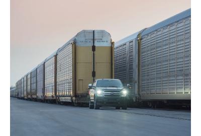 Analysis: Towing 10,000 Pounds With An Electric Truck Requires A Battery Pack As Heavy As A Ford F-150 Raptor