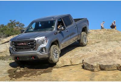 2020 GMC Sierra 1500 Gets Expanded 10-Speed Availability, New Tech