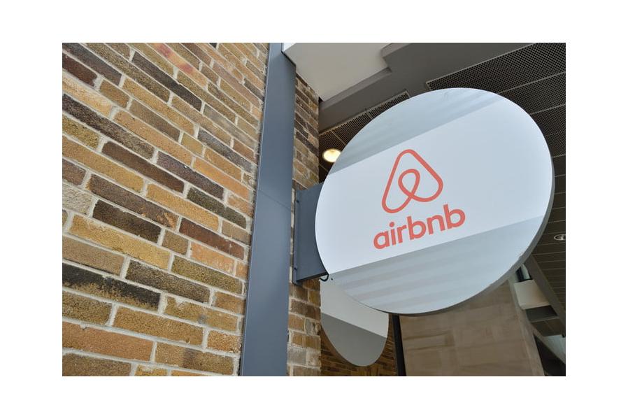 Need shelter from Hurricane Florence? Airbnb hosts are offering free rooms