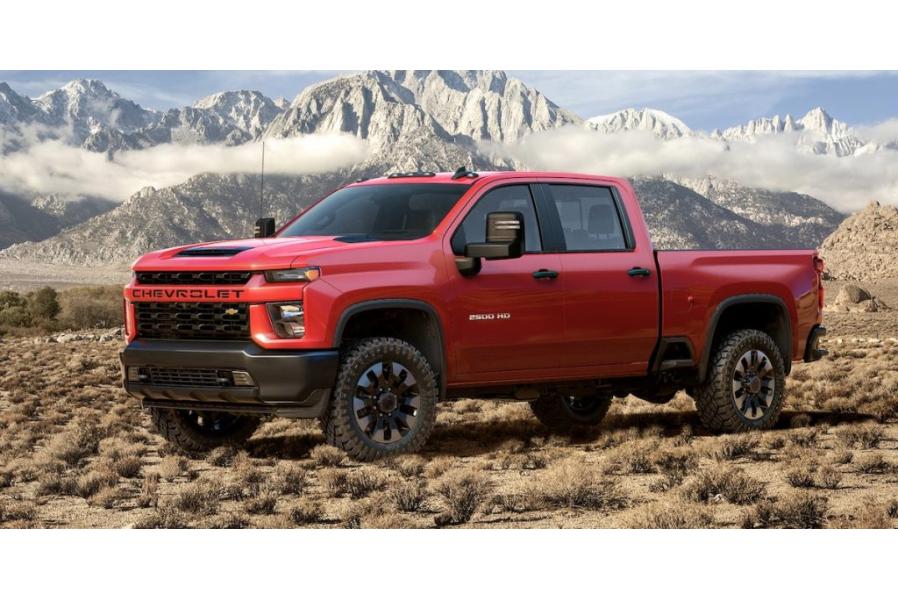 2020 Chevy Silverado HD Maxes Out the Segment at 35,500 Lbs of Towing (UPDATED)