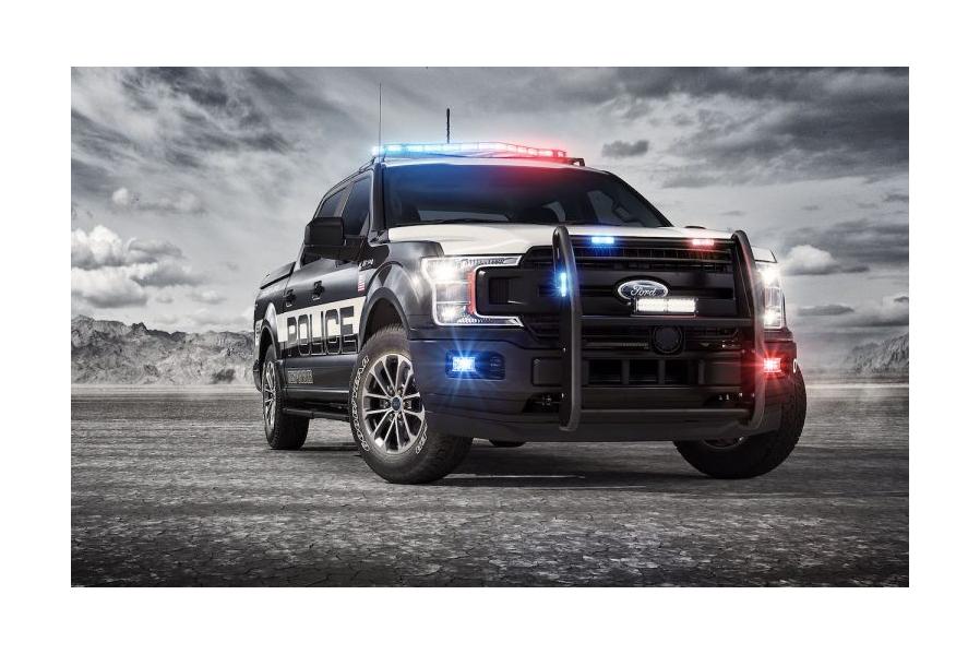 Ford F-150 Police Responder vs Chevrolet Tahoe SSV – Which is the Fastest Police Truck?