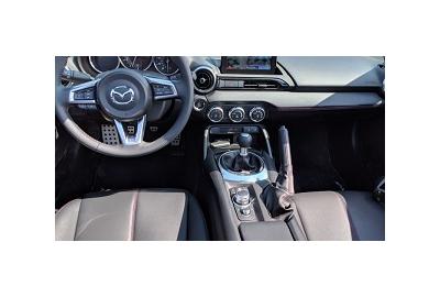 Data Confirms That Handbrakes Are Dying, Slowly and Painfully 