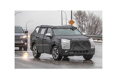 2020 Toyota Highlander spy shots