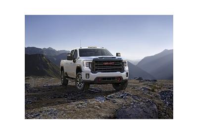 GM Gives Details on New V8 Engine for 2020 Sierra HD, Silverado HD