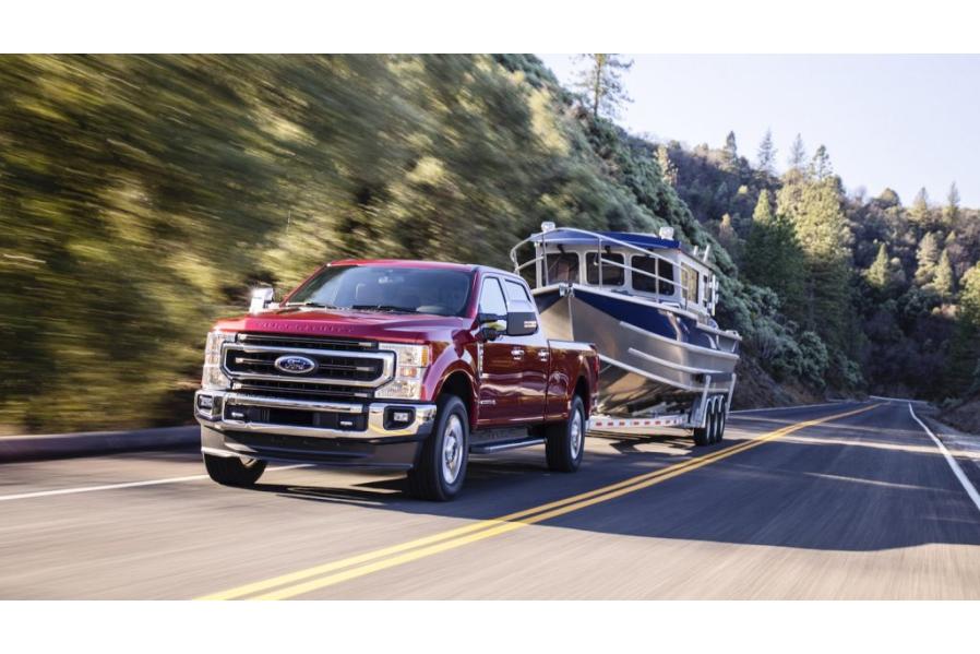 2020 Ford Super Duty Can Tow a Staggering 37,000 Lbs – Here Are All the Diesel Specs (Breaking News)
